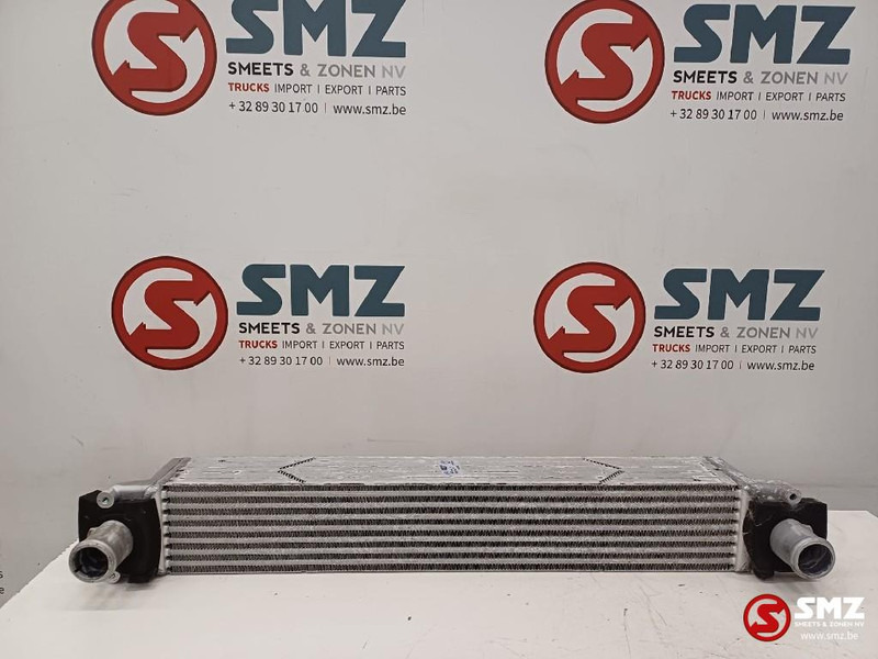 Caterpillar Aftercooler Caterpillar - Système de refroidissement pour Matériel de manutention: photos 2 Caterpillar Aftercooler Caterpillar - Système de refroidissement pour Matériel de manutention: photos 2