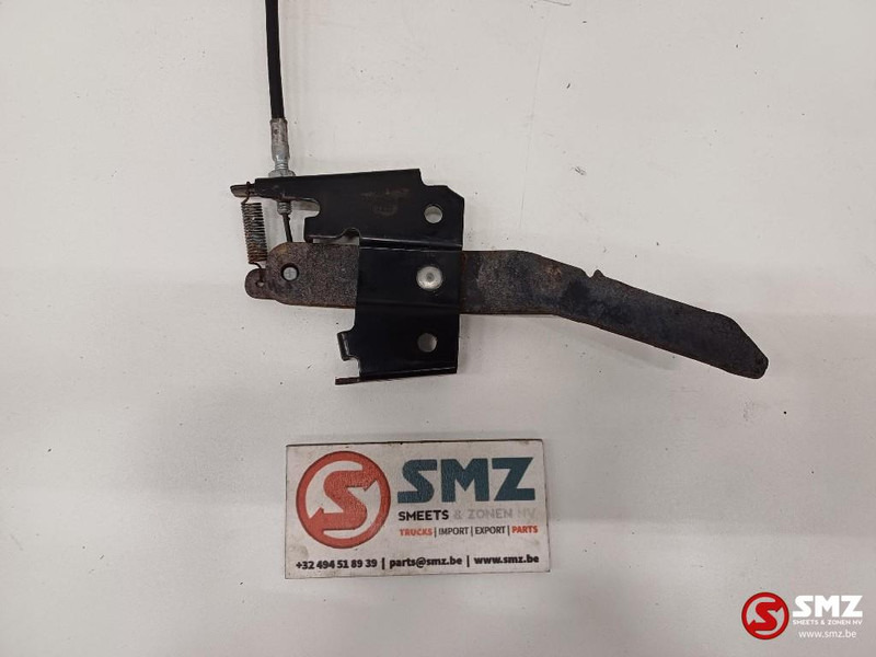 Caterpillar Cabin door lever + cable Caterpillar - Portière et pièces pour Camion: photos 4 Caterpillar Cabin door lever + cable Caterpillar - Portière et pièces pour Camion: photos 4