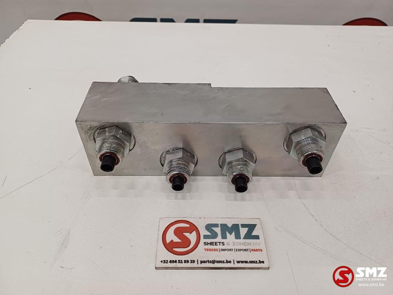 Caterpillar Hydraulic block Caterpillar - Hydraulique pour Camion: photos 1 Caterpillar Hydraulic block Caterpillar - Hydraulique pour Camion: photos 1