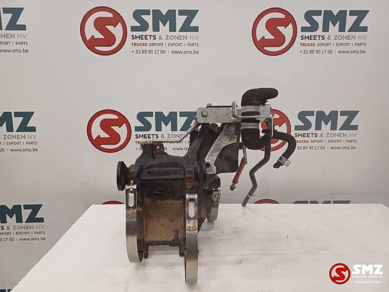 Caterpillar Mounting exhaust Caterpillar - Système d'échappement pour Matériel de manutention: photos 4 Caterpillar Mounting exhaust Caterpillar - Système d'échappement pour Matériel de manutention: photos 4