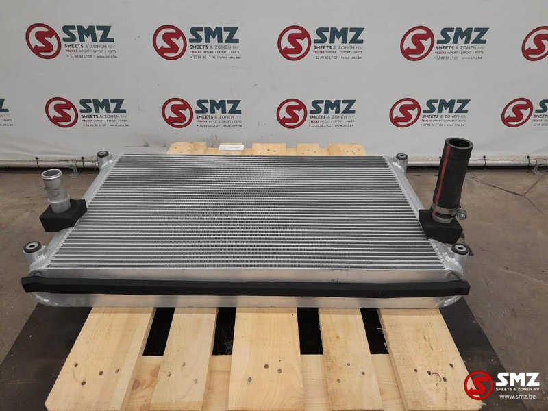 Caterpillar Radiator + hydraulic oil cooler Caterpillar - Radiateur pour Matériel de manutention: photos 2 Caterpillar Radiator + hydraulic oil cooler Caterpillar - Radiateur pour Matériel de manutention: photos 2