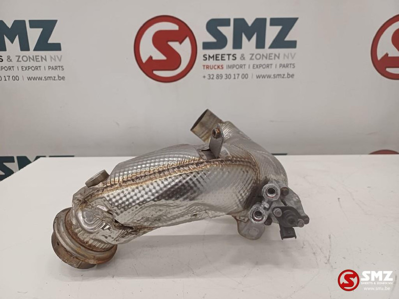 Caterpillar Tube Caterpillar - Système d'échappement pour Matériel de manutention: photos 3 Caterpillar Tube Caterpillar - Système d'échappement pour Matériel de manutention: photos 3