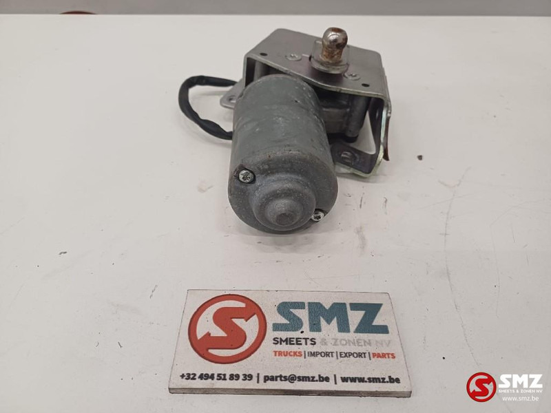 Caterpillar Windshield wiper motor Caterpillar - Essuie-glace pour Matériel de manutention: photos 3 Caterpillar Windshield wiper motor Caterpillar - Essuie-glace pour Matériel de manutention: photos 3