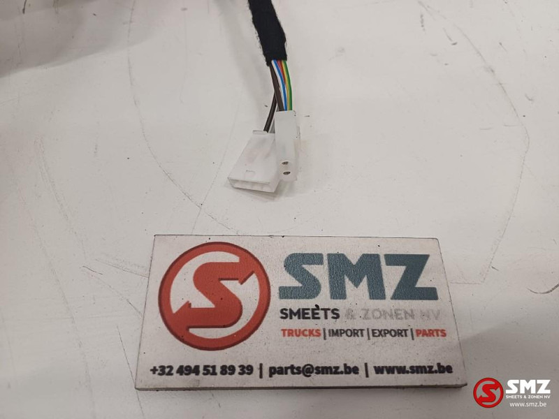 Caterpillar Wire harness Caterpillar - Câble/ Fil pour Camion: photos 5 Caterpillar Wire harness Caterpillar - Câble/ Fil pour Camion: photos 5