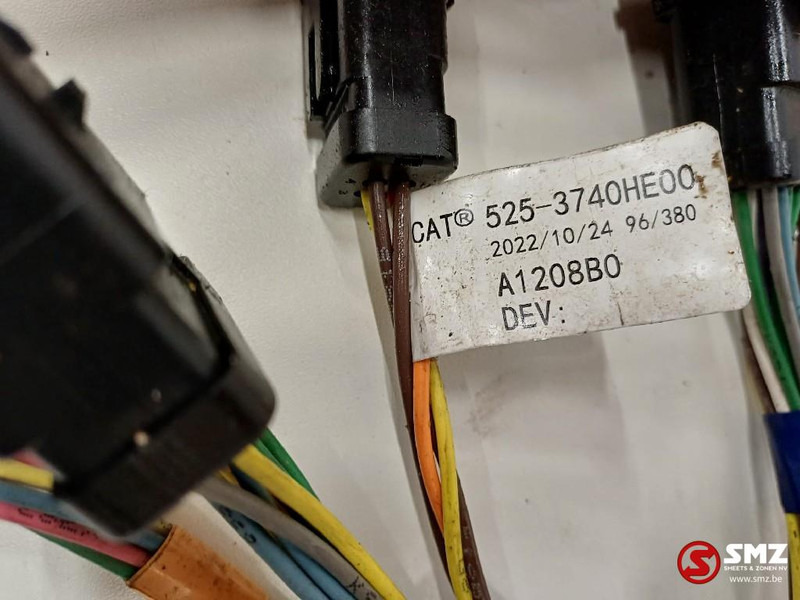 Caterpillar Wire harness valve / sensor / solenoid Caterpillar - Câble/ Fil pour Camion: photos 5 Caterpillar Wire harness valve / sensor / solenoid Caterpillar - Câble/ Fil pour Camion: photos 5