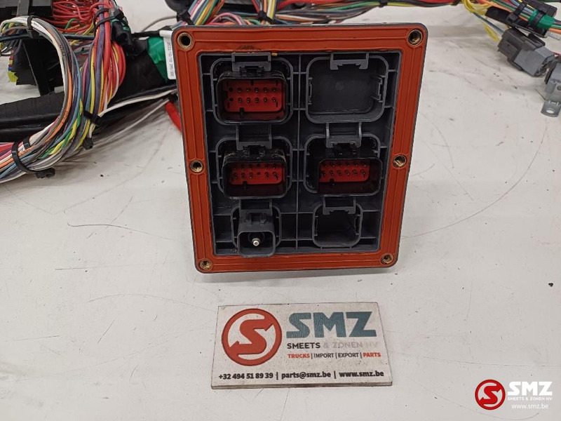 Caterpillar Wiring harness cab Caterpillar - Câble/ Fil pour Camion: photos 4 Caterpillar Wiring harness cab Caterpillar - Câble/ Fil pour Camion: photos 4