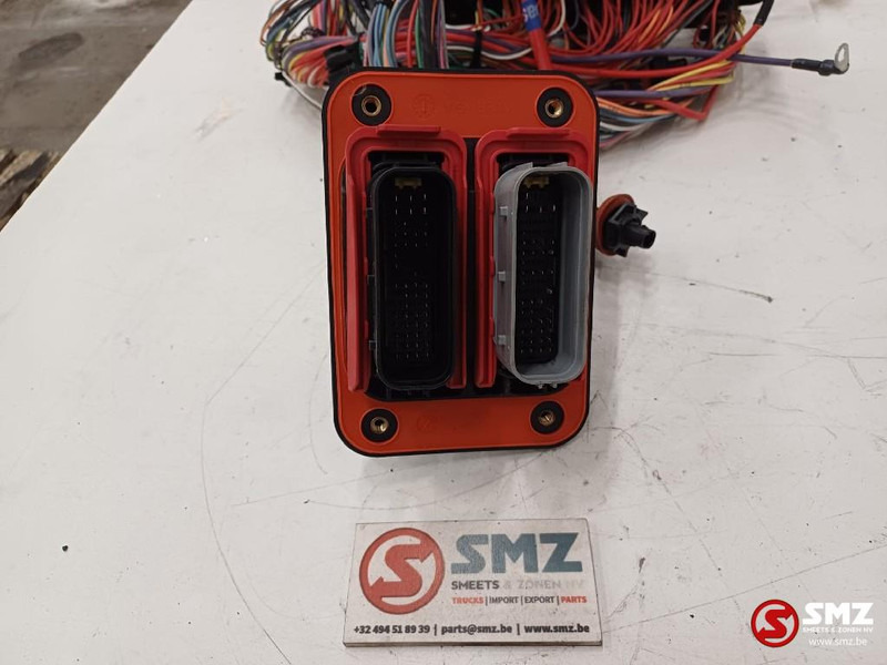 Caterpillar Wiring harness cab Caterpillar - Câble/ Fil pour Camion: photos 3 Caterpillar Wiring harness cab Caterpillar - Câble/ Fil pour Camion: photos 3