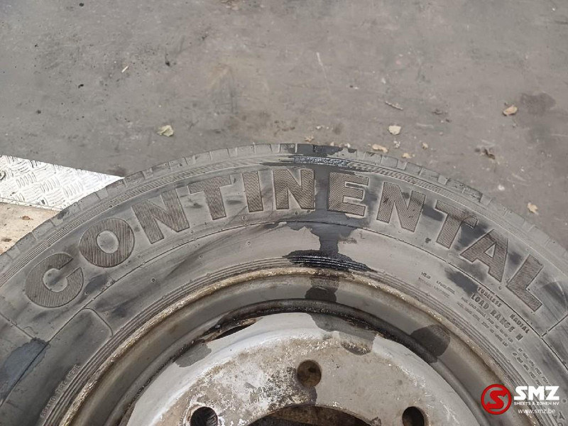 Continental Occ vrachtwagenband 285/70R19.5 146/144M Continent - Pneu pour Camion: photos 2 Continental Occ vrachtwagenband 285/70R19.5 146/144M Continent - Pneu pour Camion: photos 2