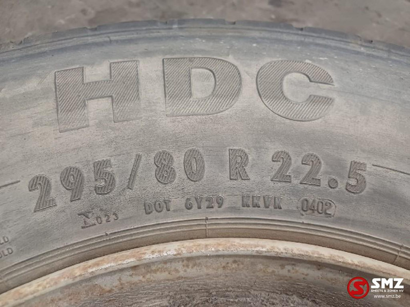 Continental Occ vrachtwagenband 295/80R22.5 152/148K Continent - Pneu pour Camion: photos 3 Continental Occ vrachtwagenband 295/80R22.5 152/148K Continent - Pneu pour Camion: photos 3