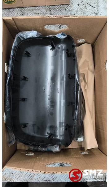 DAF Lot onderdelen DAF - Rétroviseur pour Camion: photos 1 DAF Lot onderdelen DAF - Rétroviseur pour Camion: photos 1