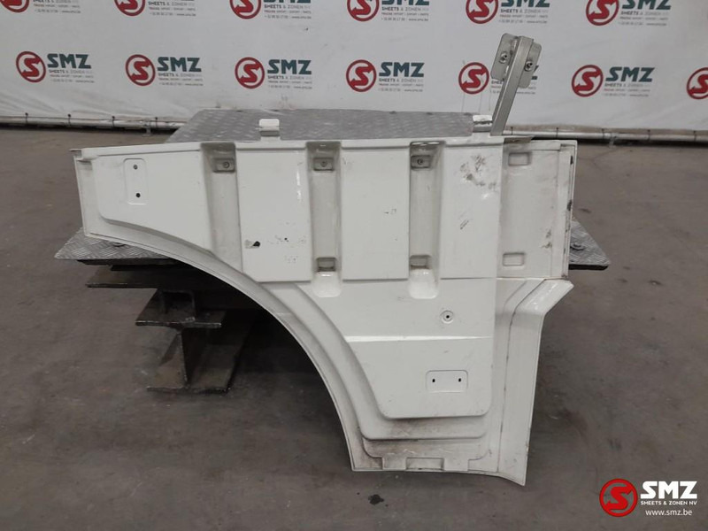 DAF Occ deurverlenging links DAF - Portière et pièces pour Camion: photos 2 DAF Occ deurverlenging links DAF - Portière et pièces pour Camion: photos 2