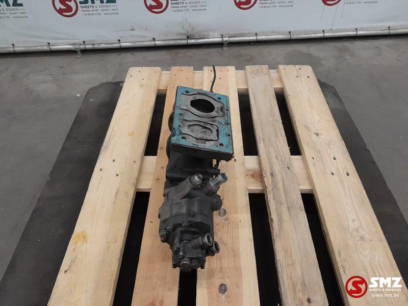 DAF Occ luchtcompressor + sturrbekrachtigingspomp DAF - Moteur et pièces pour Camion: photos 3 DAF Occ luchtcompressor + sturrbekrachtigingspomp DAF - Moteur et pièces pour Camion: photos 3