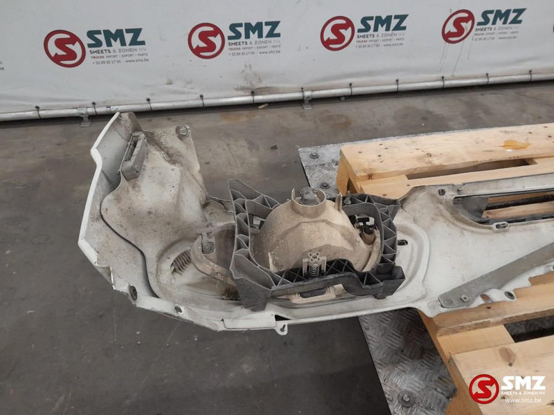 DAF Occ voorbumper DAF - Pare-chocs pour Camion: photos 5 DAF Occ voorbumper DAF - Pare-chocs pour Camion: photos 5