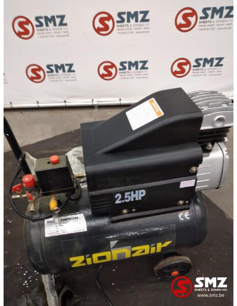 Diversen Occ mobiele compressor 120l/min - Compresseur d'air: photos 3 Diversen Occ mobiele compressor 120l/min - Compresseur d'air: photos 3