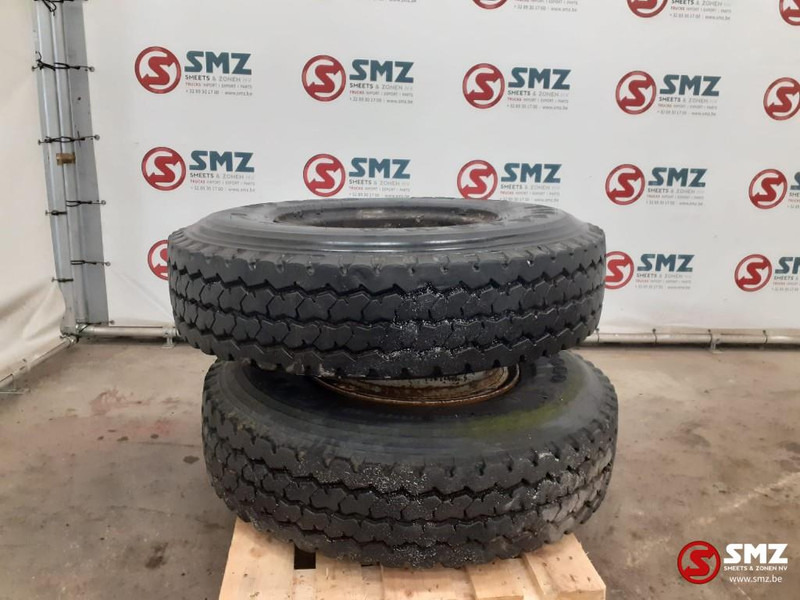 Firestone Occ vrachtwagenband Firestone 12.00R20 - Pneu pour Camion: photos 1 Firestone Occ vrachtwagenband Firestone 12.00R20 - Pneu pour Camion: photos 1