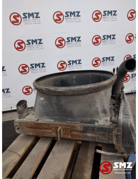 Hyster Occ radiator Hyster heftruck 5T - Radiateur pour Camion: photos 4 Hyster Occ radiator Hyster heftruck 5T - Radiateur pour Camion: photos 4