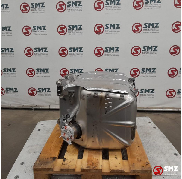 Iveco Occ katalysator Euro 6 Iveco - Catalyseur pour Camion: photos 3 Iveco Occ katalysator Euro 6 Iveco - Catalyseur pour Camion: photos 3