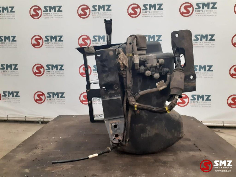 MAN Occ AdBluetank 60L MAN - Préparation du carburant pour Camion: photos 4 MAN Occ AdBluetank 60L MAN - Préparation du carburant pour Camion: photos 4