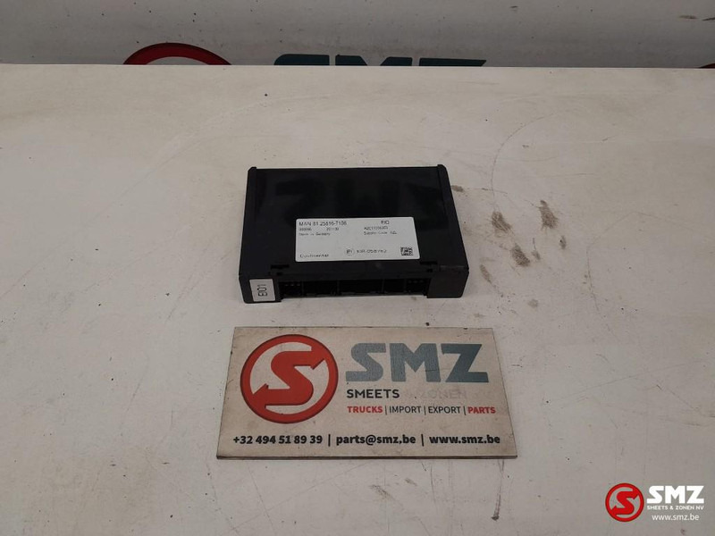 MAN Occ ECU EIO regeleenheid MAN - Bloc de gestion pour Camion: photos 2 MAN Occ ECU EIO regeleenheid MAN - Bloc de gestion pour Camion: photos 2