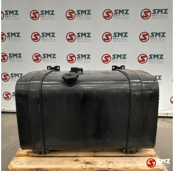 MAN Occ brandstoftank 300L MAN - Réservoir de carburant pour Camion: photos 1 MAN Occ brandstoftank 300L MAN - Réservoir de carburant pour Camion: photos 1