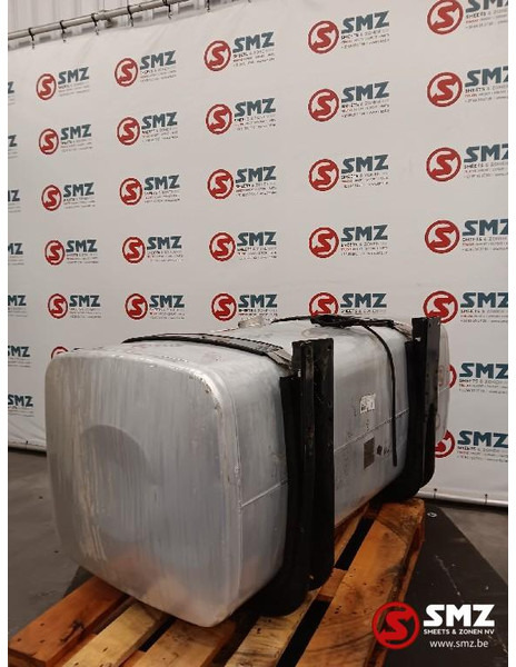 MAN Occ brandstoftank 600L MAN - Réservoir de carburant pour Camion: photos 2 MAN Occ brandstoftank 600L MAN - Réservoir de carburant pour Camion: photos 2
