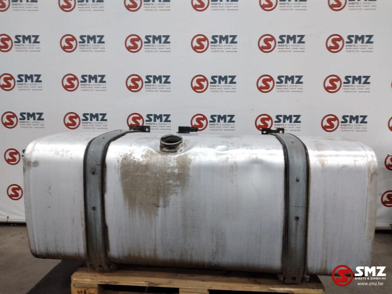 MAN Occ brandstoftank 600L MAN - Réservoir de carburant pour Camion: photos 1 MAN Occ brandstoftank 600L MAN - Réservoir de carburant pour Camion: photos 1