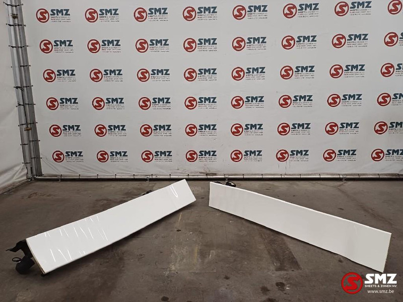 MAN Occ cabinespoilerset links/rechts MAN - Aérodynamique/ Spoilers pour Camion: photos 1 MAN Occ cabinespoilerset links/rechts MAN - Aérodynamique/ Spoilers pour Camion: photos 1