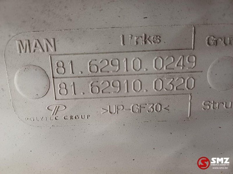 MAN Occ dakspoiler + cabinebovenspoilers L/R MAN - Aérodynamique/ Spoilers pour Camion: photos 4 MAN Occ dakspoiler + cabinebovenspoilers L/R MAN - Aérodynamique/ Spoilers pour Camion: photos 4