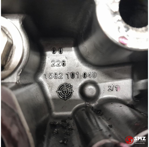 MAN Occ oliefilterhuis D2066 MAN - Filtre à huile pour Camion: photos 5 MAN Occ oliefilterhuis D2066 MAN - Filtre à huile pour Camion: photos 5