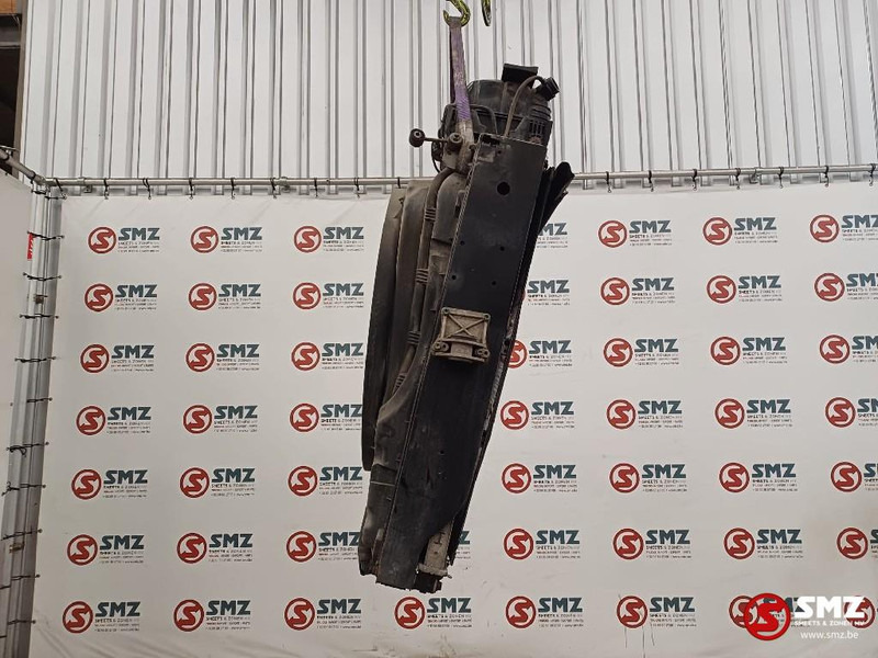 MAN Occ radiator + expansievat MAN - Radiateur pour Camion: photos 4 MAN Occ radiator + expansievat MAN - Radiateur pour Camion: photos 4