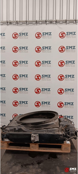 MAN Occ radiators met expansievat MAN - Radiateur pour Camion: photos 2 MAN Occ radiators met expansievat MAN - Radiateur pour Camion: photos 2