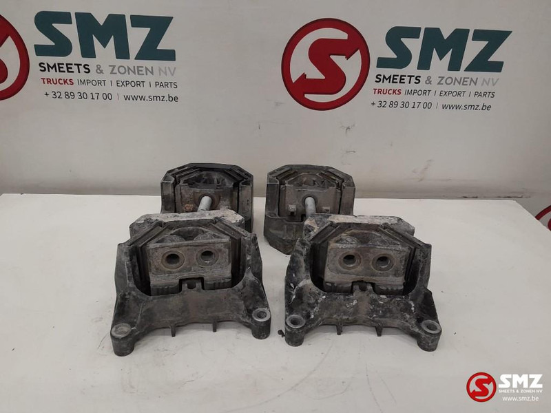 MAN Occ set motorsteunen MAN - Support de moteur pour Camion: photos 3 MAN Occ set motorsteunen MAN - Support de moteur pour Camion: photos 3