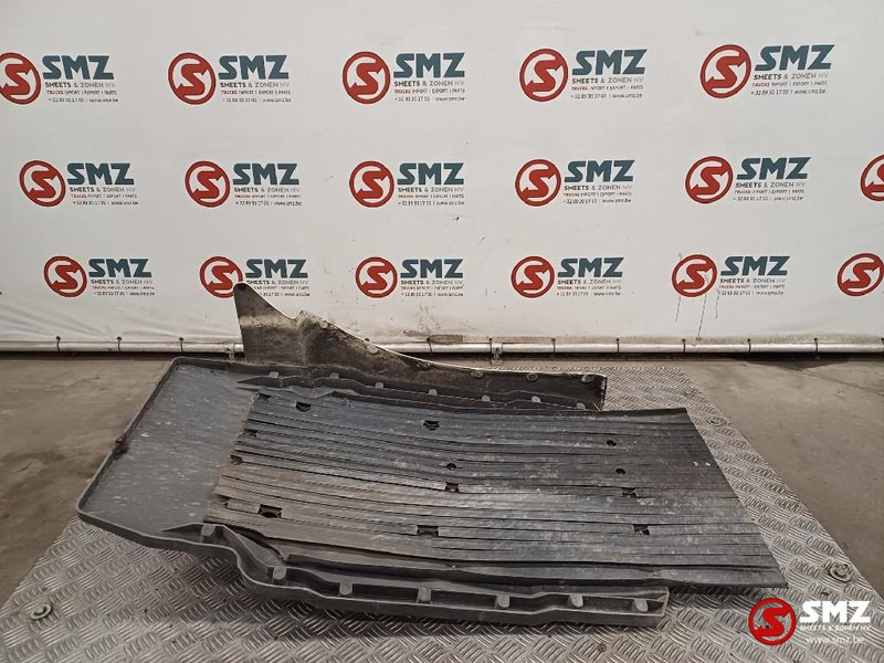 MAN Occ spatbord vooraan links MAN - Carrosserie et extérieur pour Camion: photos 5 MAN Occ spatbord vooraan links MAN - Carrosserie et extérieur pour Camion: photos 5