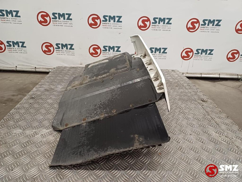 MAN Occ spatbord vooraan rechts MAN - Carrosserie et extérieur pour Camion: photos 5 MAN Occ spatbord vooraan rechts MAN - Carrosserie et extérieur pour Camion: photos 5