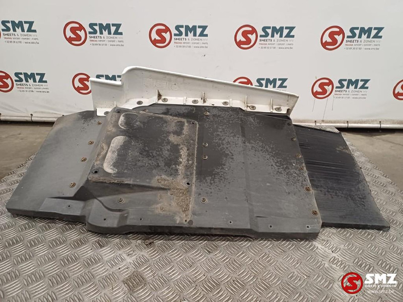 MAN Occ spatbord vooraan rechts MAN - Carrosserie et extérieur pour Camion: photos 3 MAN Occ spatbord vooraan rechts MAN - Carrosserie et extérieur pour Camion: photos 3