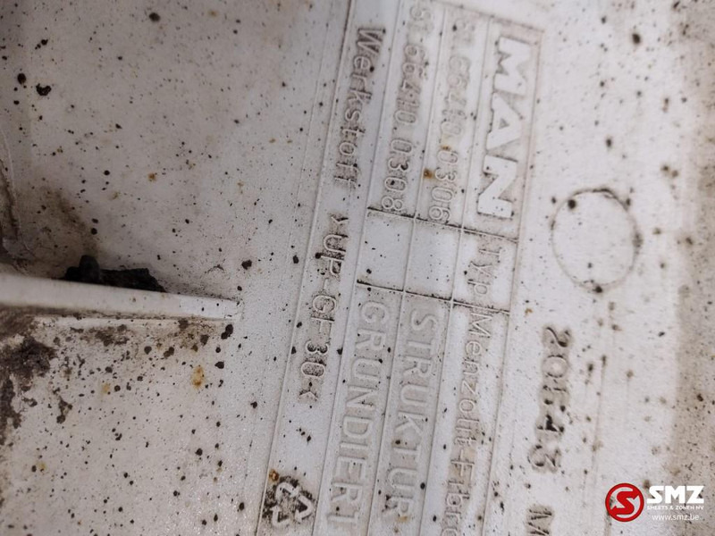 MAN Occ spatbord vooraan rechts MAN TGX 81664100306 81 - Carrosserie et extérieur pour Camion: photos 3 MAN Occ spatbord vooraan rechts MAN TGX 81664100306 81 - Carrosserie et extérieur pour Camion: photos 3