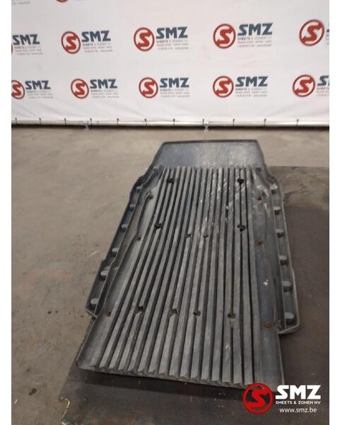 MAN Occ voorste links/rechts spatbord MAN TGX 81612100 - Frame/ Châssis pour Camion: photos 2 MAN Occ voorste links/rechts spatbord MAN TGX 81612100 - Frame/ Châssis pour Camion: photos 2