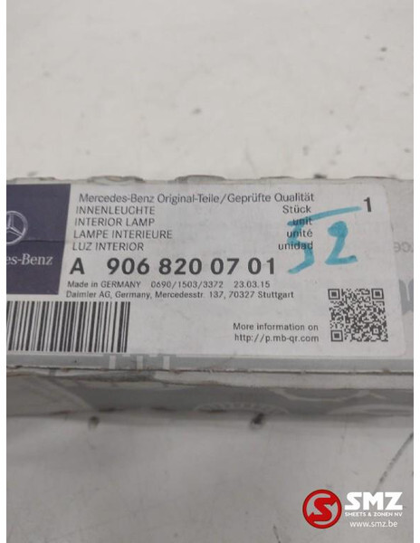Mercedes-Benz Binnenverlichting mercedes sprinter 906 a906820070 - Lumière/ Éclairage pour Camion: photos 3 Mercedes-Benz Binnenverlichting mercedes sprinter 906 a906820070 - Lumière/ Éclairage pour Camion: photos 3