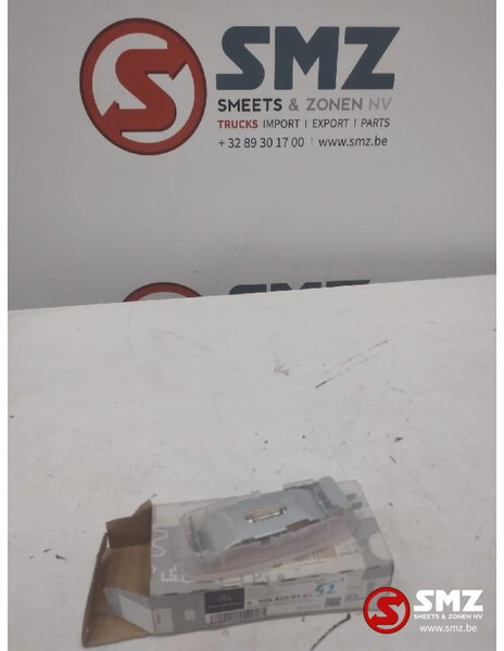 Mercedes-Benz Binnenverlichting mercedes sprinter 906 a906820070 - Lumière/ Éclairage pour Camion: photos 2 Mercedes-Benz Binnenverlichting mercedes sprinter 906 a906820070 - Lumière/ Éclairage pour Camion: photos 2