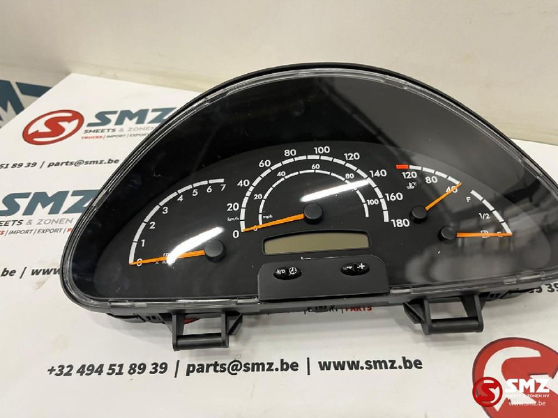 Mercedes-Benz Instrumentenpaneel mercedes sprinter W903 W904 - Panel de instrumentos pour Camion: photos 1 Mercedes-Benz Instrumentenpaneel mercedes sprinter W903 W904 - Panel de instrumentos pour Camion: photos 1