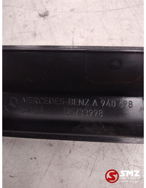 Mercedes-Benz Linkervoorruitafdekking mercedes atego a9406981162 - Cabine et intérieur pour Camion: photos 3 Mercedes-Benz Linkervoorruitafdekking mercedes atego a9406981162 - Cabine et intérieur pour Camion: photos 3