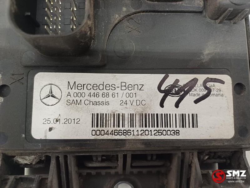 Mercedes-Benz Occ ECU SAM regeleenheid Mercedes - Bloc de gestion pour Camion: photos 3 Mercedes-Benz Occ ECU SAM regeleenheid Mercedes - Bloc de gestion pour Camion: photos 3