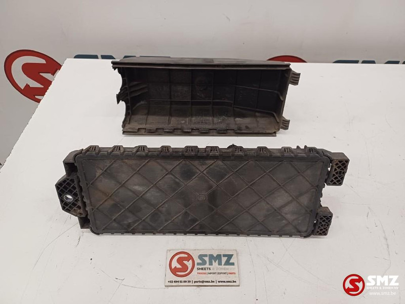 Mercedes-Benz Occ ECU SAM regeleenheid Mercedes - Bloc de gestion pour Camion: photos 2 Mercedes-Benz Occ ECU SAM regeleenheid Mercedes - Bloc de gestion pour Camion: photos 2