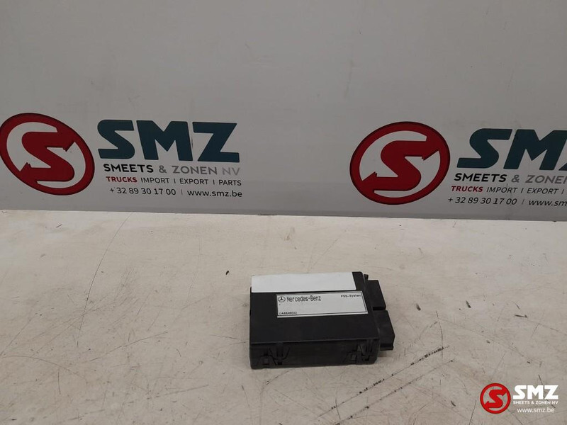 Mercedes-Benz Occ ECU ZGS-regeleenheid Mercedes - Bloc de gestion pour Camion: photos 3 Mercedes-Benz Occ ECU ZGS-regeleenheid Mercedes - Bloc de gestion pour Camion: photos 3