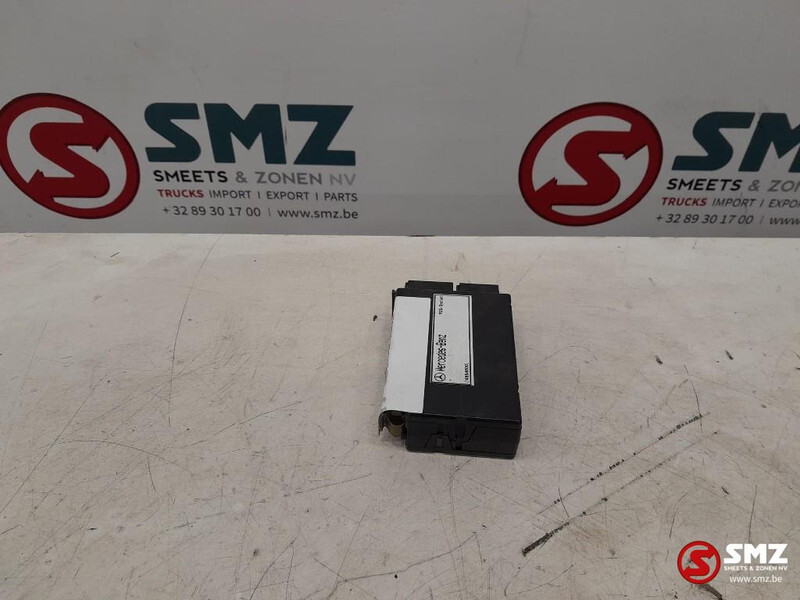 Mercedes-Benz Occ ECU ZGS-regeleenheid Mercedes - Bloc de gestion pour Camion: photos 2 Mercedes-Benz Occ ECU ZGS-regeleenheid Mercedes - Bloc de gestion pour Camion: photos 2