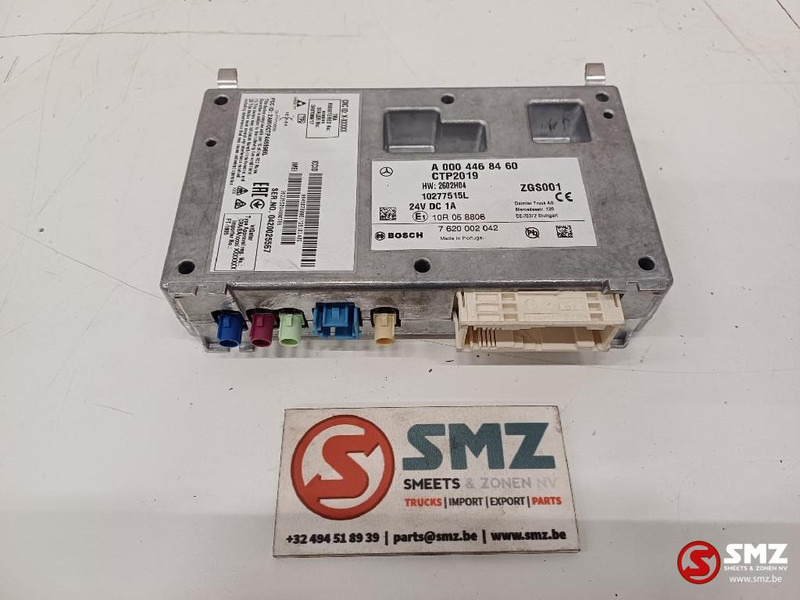 Mercedes-Benz Occ ECU telematica besturingseenheid Mercedes - Bloc de gestion pour Camion: photos 1 Mercedes-Benz Occ ECU telematica besturingseenheid Mercedes - Bloc de gestion pour Camion: photos 1