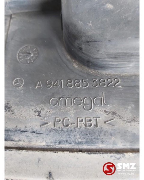 Mercedes-Benz Occ afdekking bumper Actros mp1 - Pare-chocs pour Camion: photos 3 Mercedes-Benz Occ afdekking bumper Actros mp1 - Pare-chocs pour Camion: photos 3