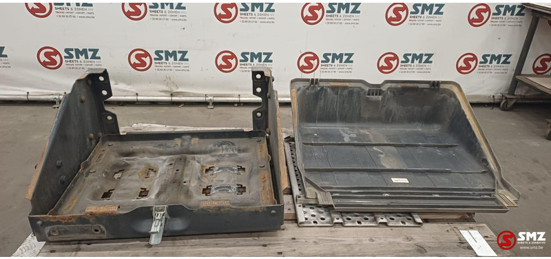 Mercedes-Benz Occ batterijbak Actros MP4 - Frame/ Châssis pour Camion: photos 1 Mercedes-Benz Occ batterijbak Actros MP4 - Frame/ Châssis pour Camion: photos 1