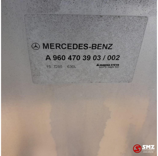 Réservoir de carburant pour Camion Mercedes-Benz Occ brandstoftank 630L + brandstofniveausensor Mer: photos 7