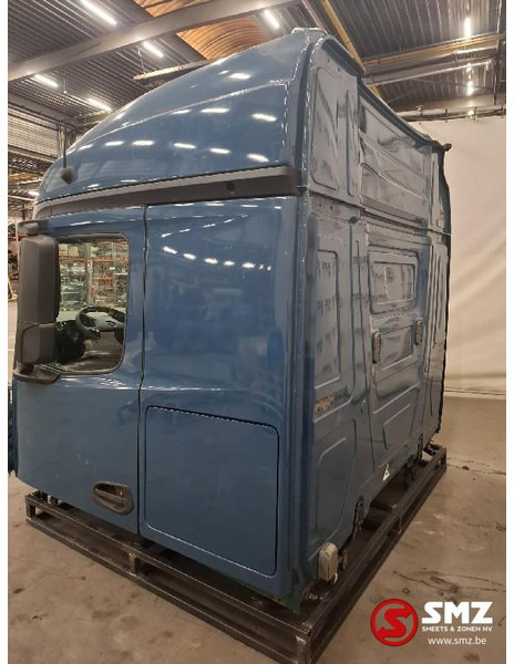 Mercedes-Benz Occ cabine Mercedes Actros MP4 - Cabine et intérieur pour Camion: photos 3 Mercedes-Benz Occ cabine Mercedes Actros MP4 - Cabine et intérieur pour Camion: photos 3